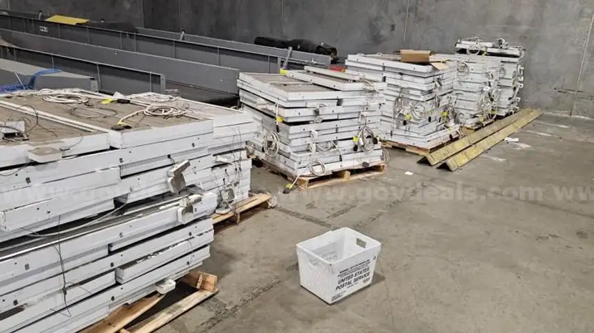 Fluorescent Lighting Fixtures - LOT of approx. 110
