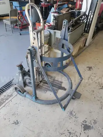 55 Gallon Drum Tipper