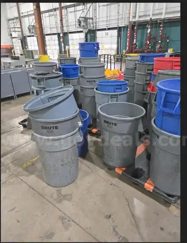 TRASH CANS
