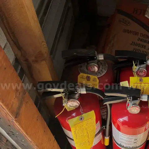 Fire Extinguishers - lot of 8 - Large Size