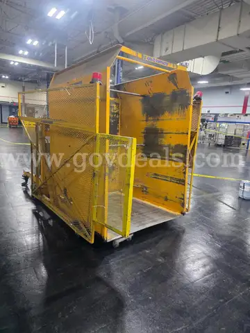 Hamper dumper and Model 89 Conveyor Belt (In good working order)