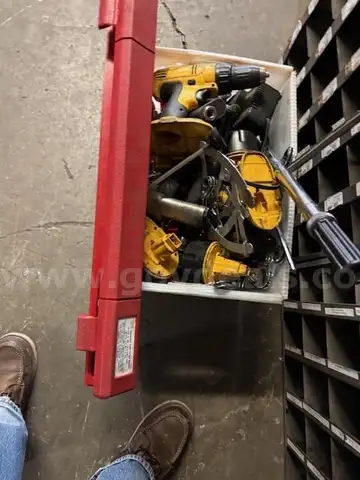 Lot of MISCELLANEOUS TOOLS