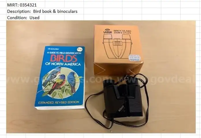 BIRD BOOK WITH BINOCULARS