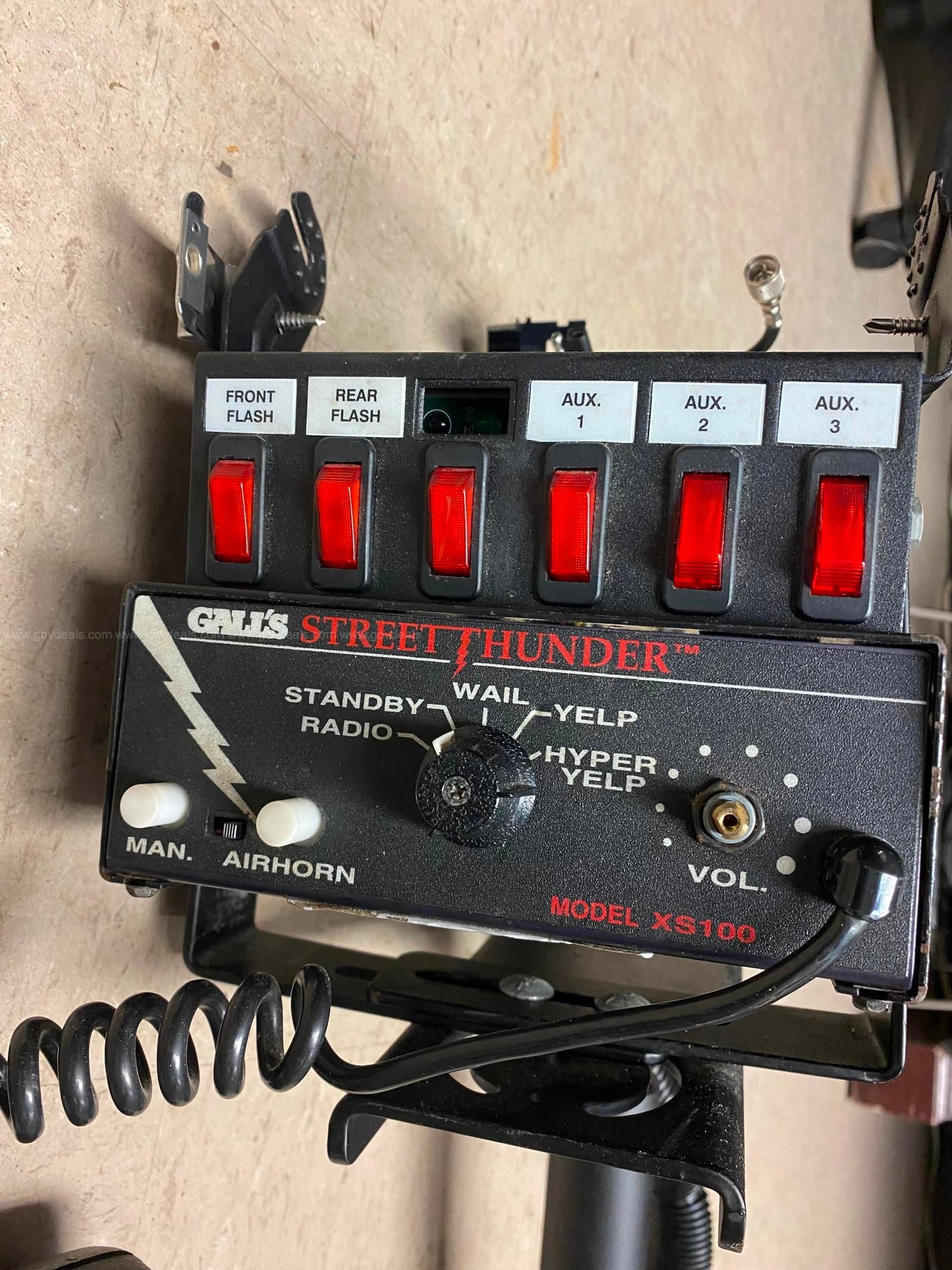 Gall's Street Thunder Siren/Light Control | AllSurplus