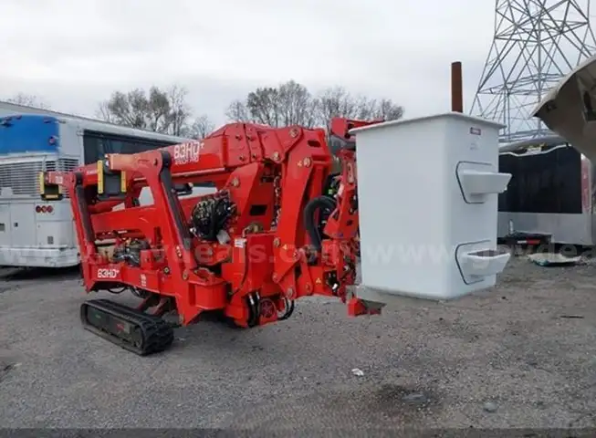 2023 CMC S25 83HD+ ARBOR PRO CRAWLER ARTICULATING BOOM LIFT/ONLY 1424 TRUE HOURS.