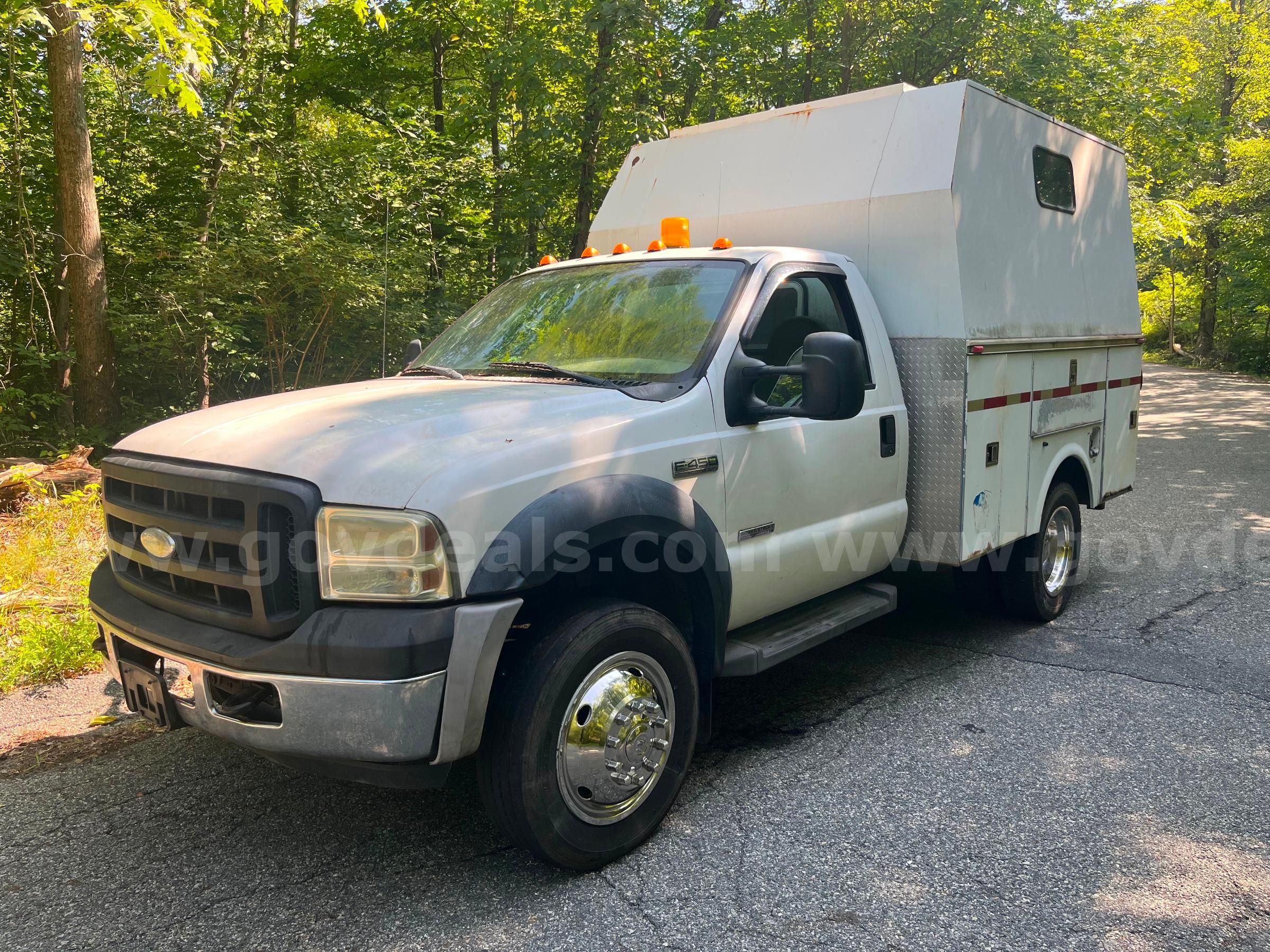 Photo of a 2007 Ford F-450