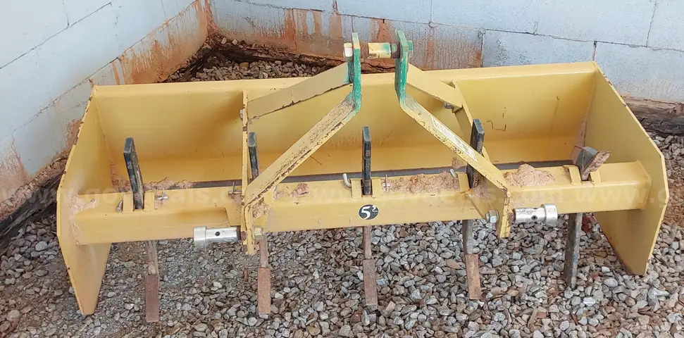 County Line/Tarter Box Blade 5&#x27;