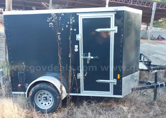 2022 Forest River Cargo Mate Enclosed Trailer 5&#x27;W x 8&#x27;L **LIKE NEW** Black