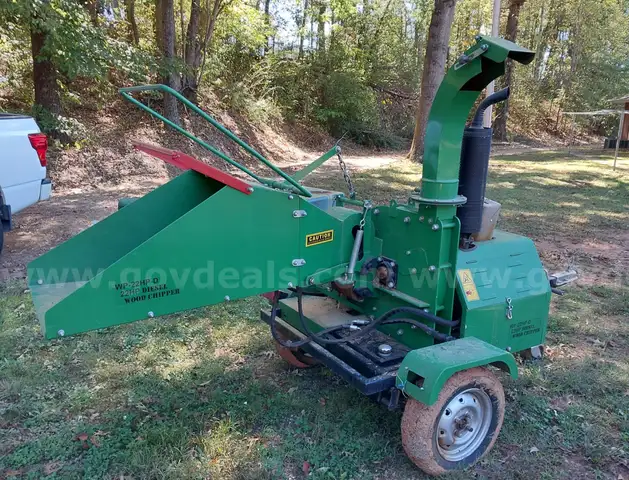 2019 Wood Chipper - 22 HP, Diesel   ** ONLY 13 HOURS**