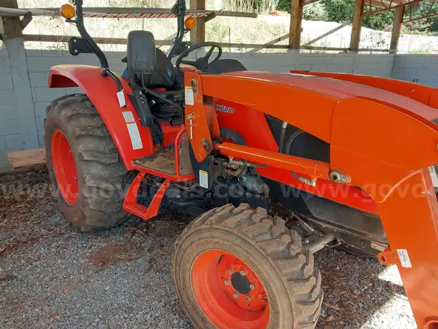 2020 Kioti Compact Utility Tractor /Double Disk/Yard Rake **ONLY 413 HOURS**