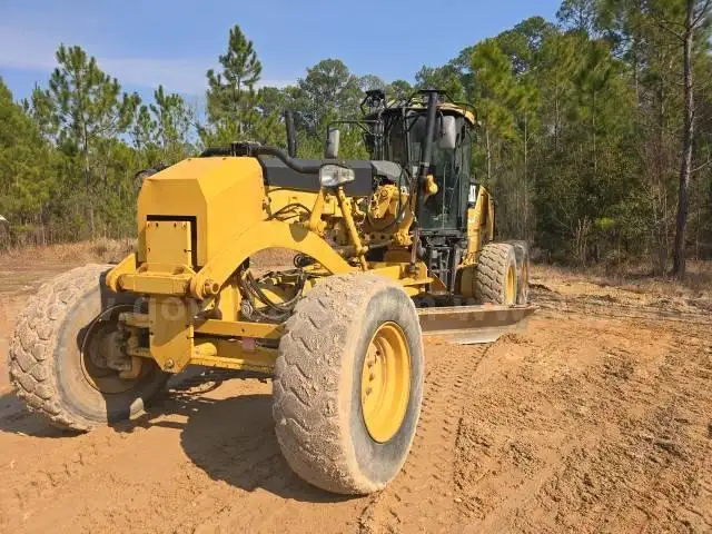 Photo of a 2008 Caterpillar 12M