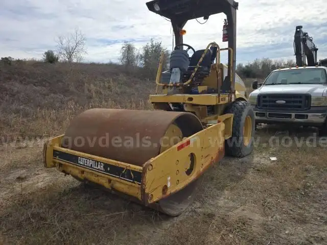 Photo of a 2007 Caterpillar CS423E