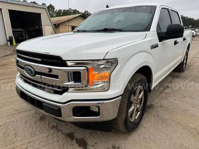 2016 Ford F150 XLT Crew Cab Pickup Truck