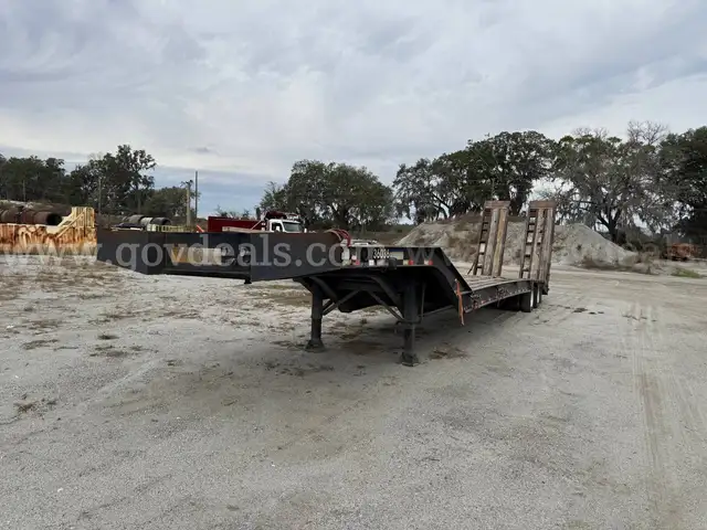 2016 Pitts LB35-33CS T/A Single Drop Lowboy Trailer