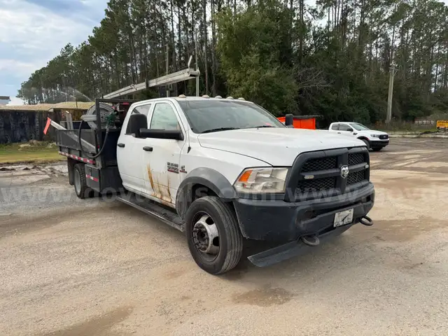 2017 Dodge Ram 5500 Crew Cab Service Truck