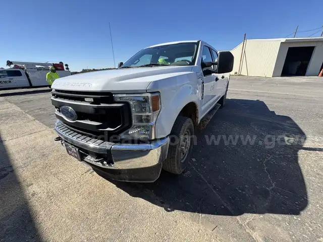 2021 Ford F250 SD 4x4 Crew Cab Pickup Truck