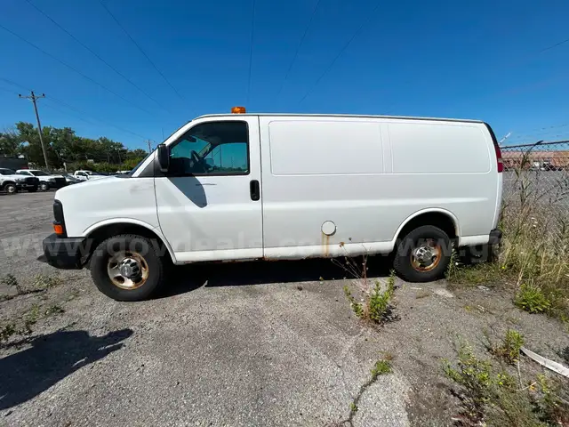 2012 Chevrolet Express  3500 VAN