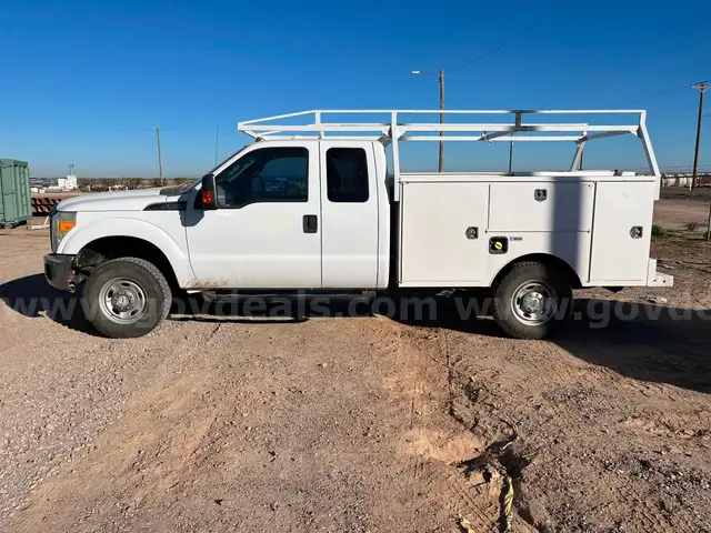 2015 Ford F-250 SD XL SuperCab 4WD
