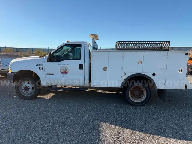 2004 Ford F-550
