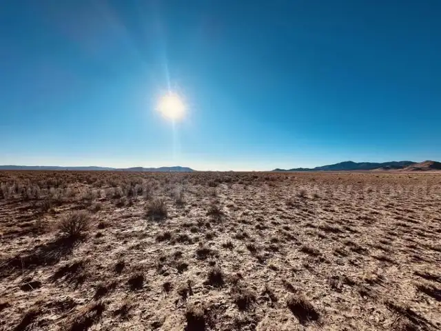 Rugged 1.09-Acre Utah Lot with Mountain Views and Power and Dirt Road Access