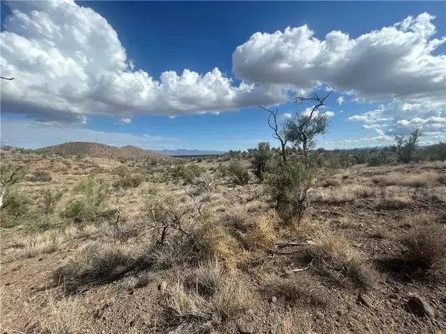 Alluring Valle Vista Mohave Arizona 0.20 Acre Corner Lot 5945