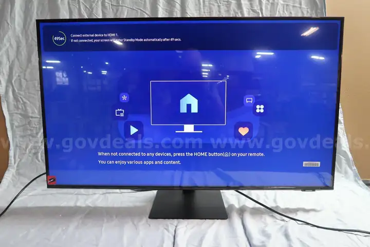 SAMSUNG 43in MONITOR
