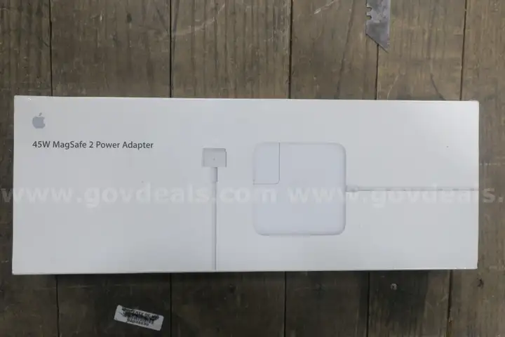 LOT OF (4) 45W MAGSAFE 2 POWER ADAPTERS- NEW IN BOX