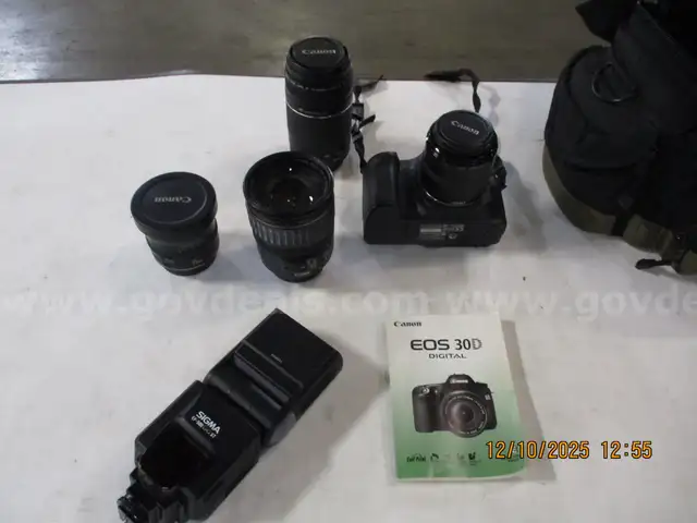 Canon EOS 30D Digital Camera