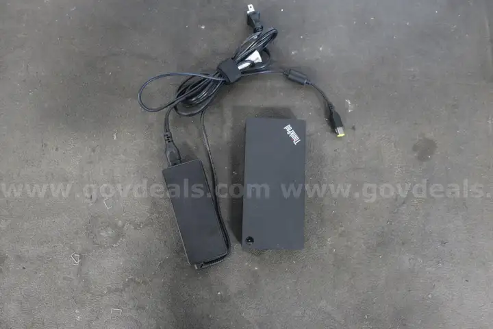 LOT OF (150) LENOVO LDA-KP DOCKING STATIONS W/ POWER ADAPTERS- TESTED !