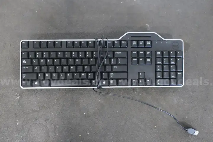 LOT OF (175) DELL/HP/LENOVO KEYBORADS W/ SMARTCARD READERS- TESTED!