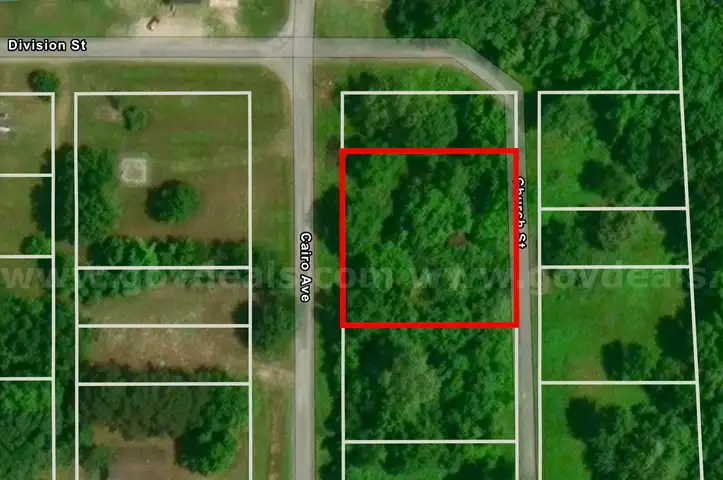 Large Lot (150&#x27; X 150&#x27;) in Southern Illinois