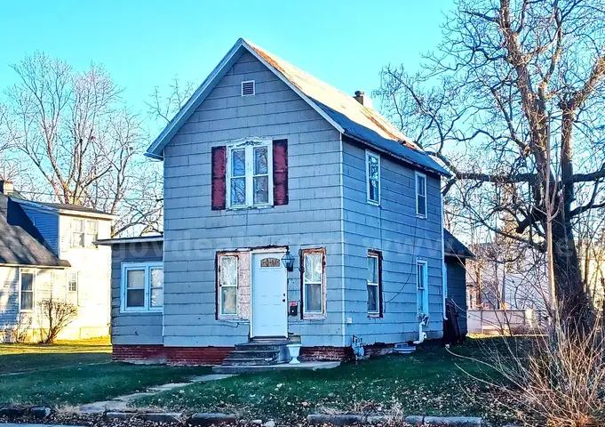 Single Family House in Galesburg, IL