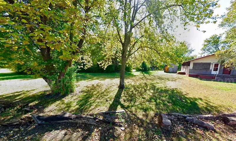 City Lot about 5.5 Miles from Downtown St. Louis