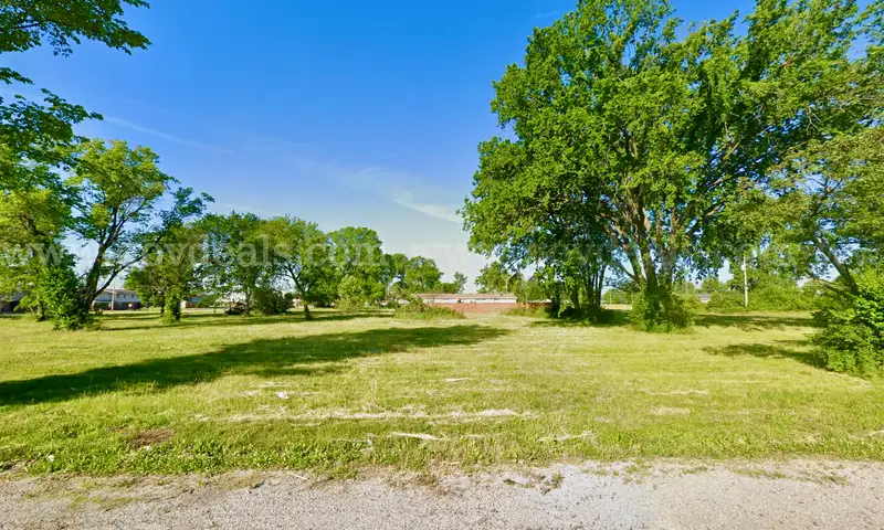 (100' X 169.5') City Lot about 6 Miles from Downtown St. Louis