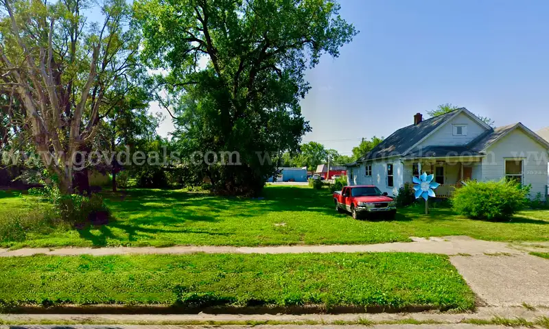 40 X 150 Sq ft City Lot Near Millikin University in Decatur, IL