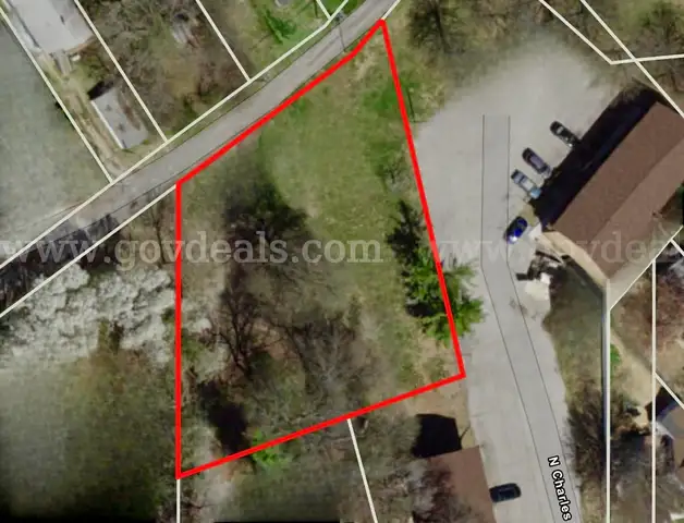 0.49 Acres City Lot in Belleville, IL (15.7 Miles from Downtown St. Louis)