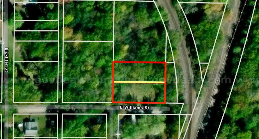 Large 140 x 178 Sq ft (0.66 Acres) (Double Lot) near close to Rend Lake (Benton, IL)