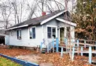 House 1.4 Miles from Uni. of Michigan and Flint Downtown