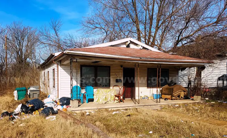 ($1-Starting Bid) Single Family House 4.1 Miles from St. Louis Downtown