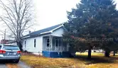 Single Family House in Valier, IL