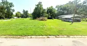 Large 50 Ft X 213 Ft (0.25 Acres) Lot in MOUNT VERNON, IL