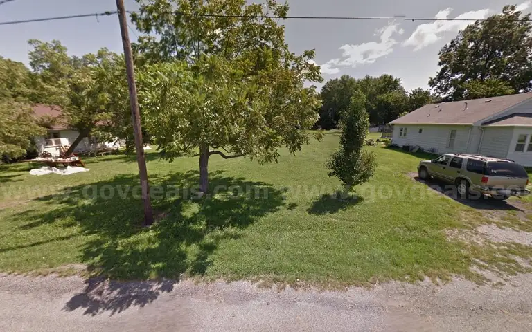 Large 50&#x27; x 150&#x27; Lot in Dowell, Illinois
