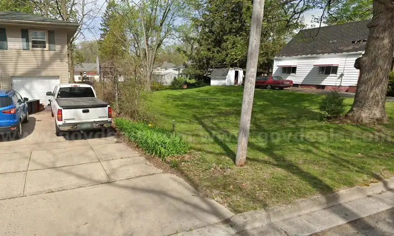 Large Residential City Lot in Morris, MI - 8.0 Miles from University of Michigan