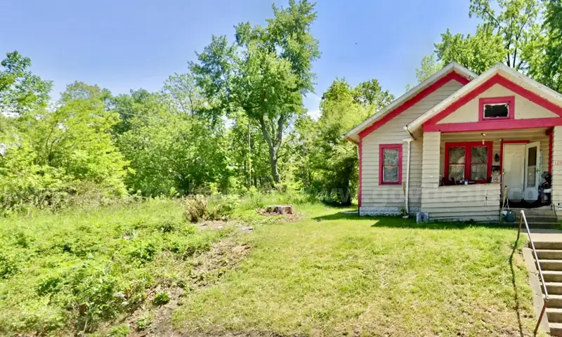 Large Residential Lot 2.7 miles from University of Notre Dame
