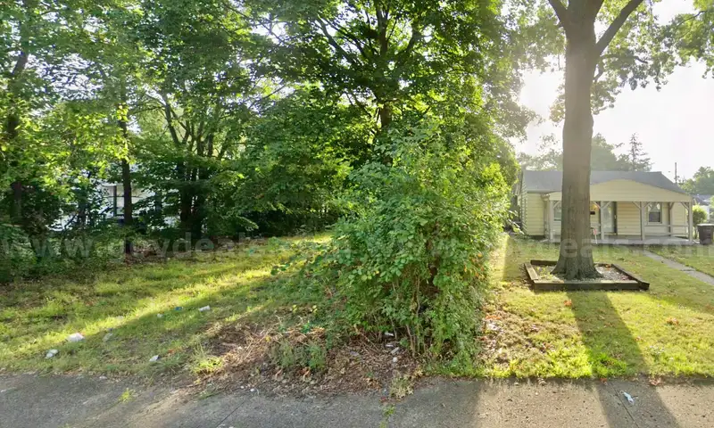 Large Residential Lot 2.2 Miles from University of Notre Dame