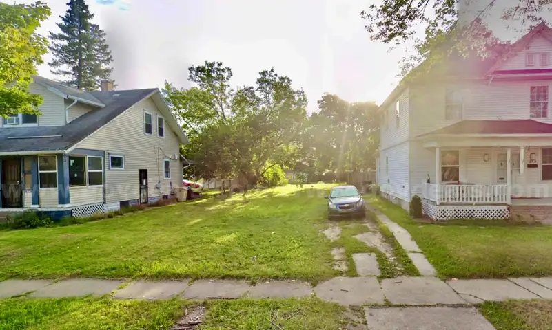 Large Residential Lot 2.2 Miles from University of Notre Dame