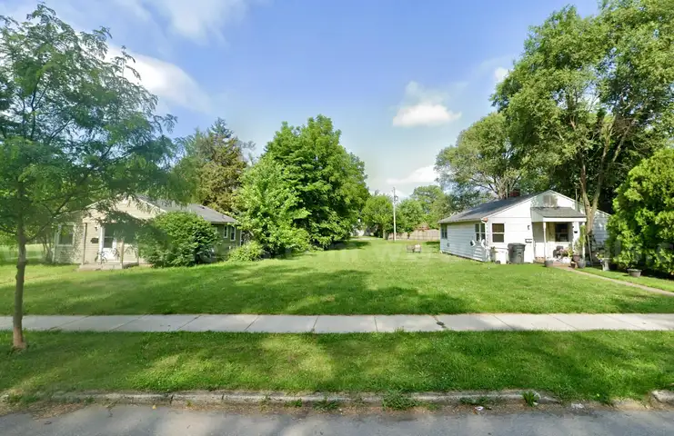 Large Residential Lot 2.6 Miles from University of Notre Dame