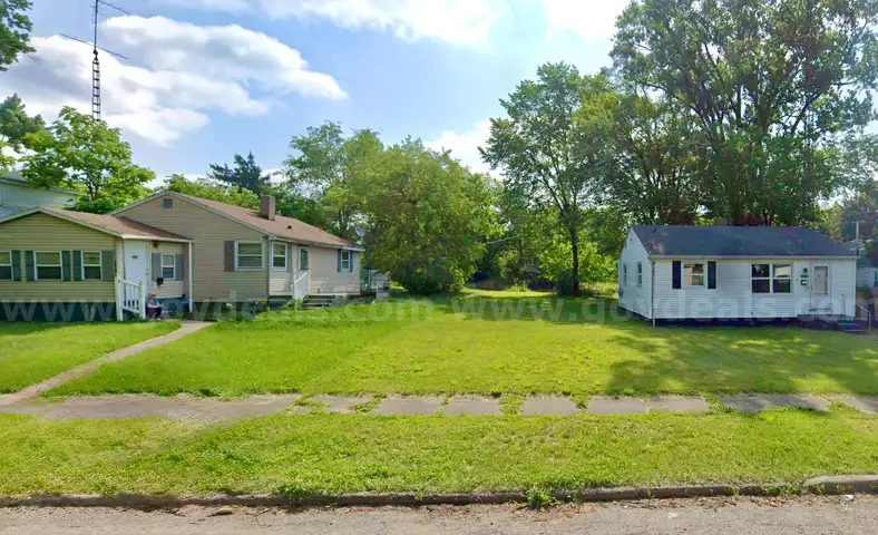Large Residential Lot 2.6 Miles from University of Notre Dame