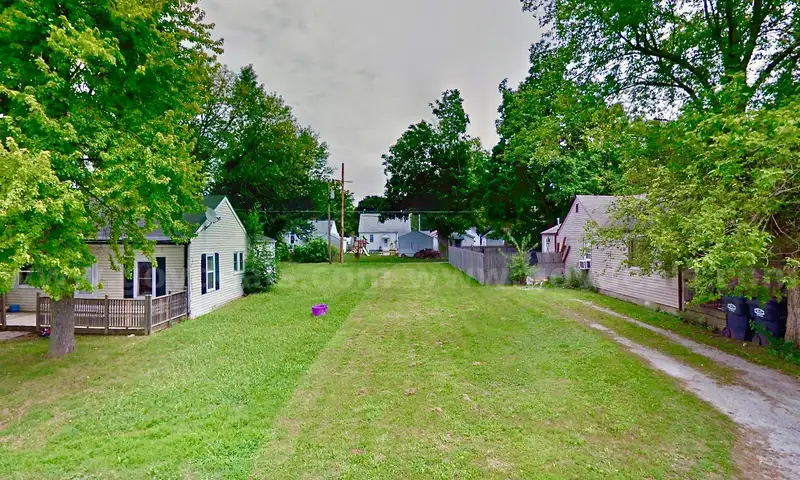 (41&#x2019; X 120&#x2019;) Residential City-lot in Anderson, IN, 38 Miles North-East of Indianapolis,