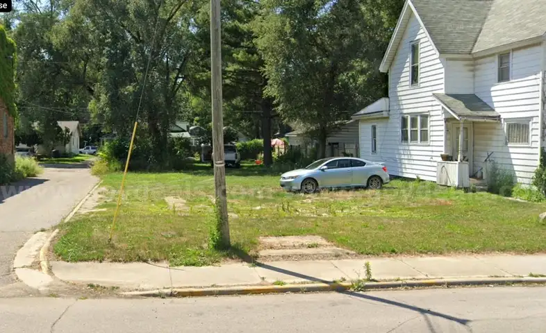 42&#x27; x 132&#x27; Residential City lot near Indiana Wesleyan University